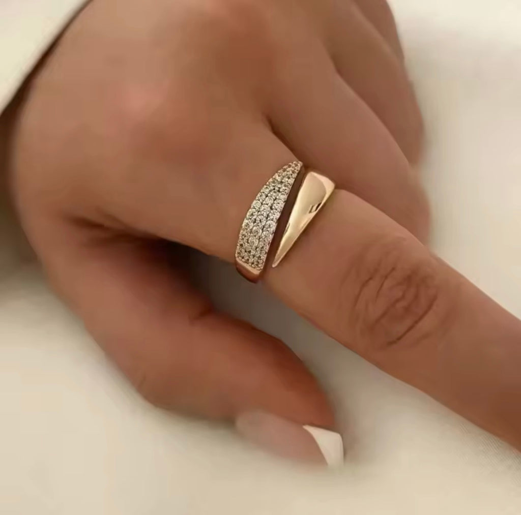 Bague Éclat Élégant – Brillance Intemporelle ✨ (1+1 GRATUIT)