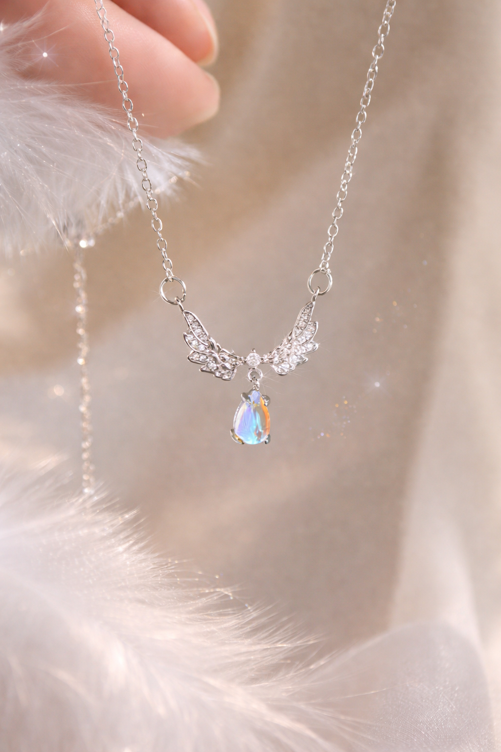 Collier Ailes d’Ange & Pierre Opalescente – Argenté